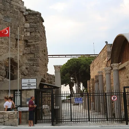 Lale Park Ξενοδοχείο 2*