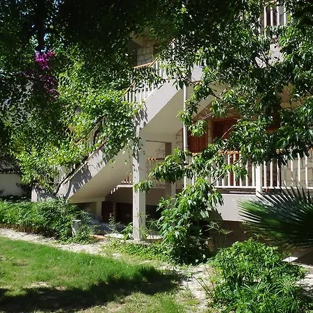 Ξενοδοχείο Lale Park