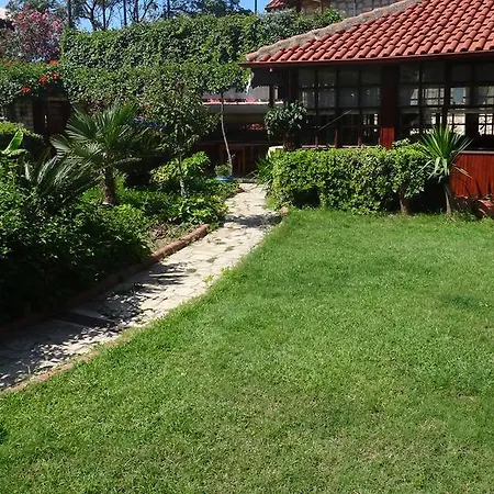 Ξενοδοχείο Lale Park