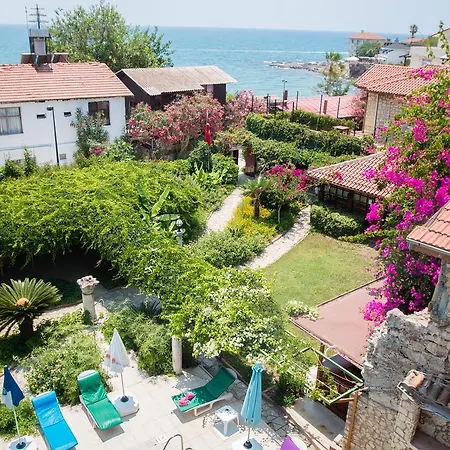 Lale Park Hotel Side