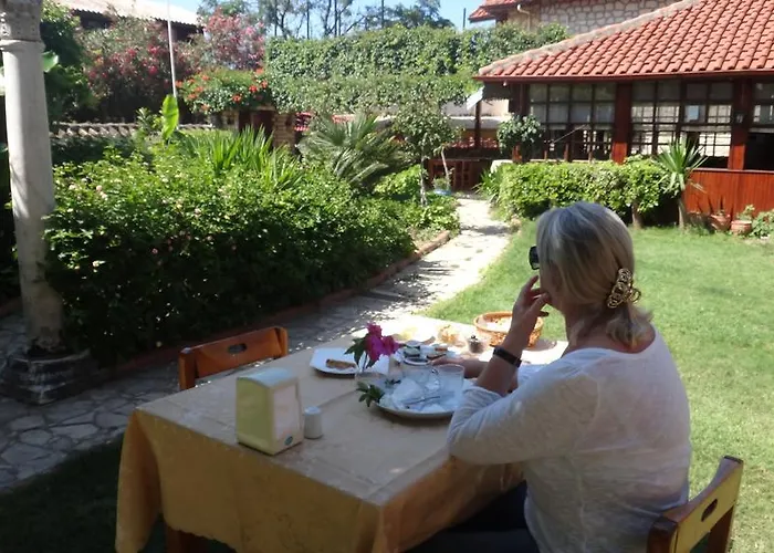 Hotel Lale Park Side