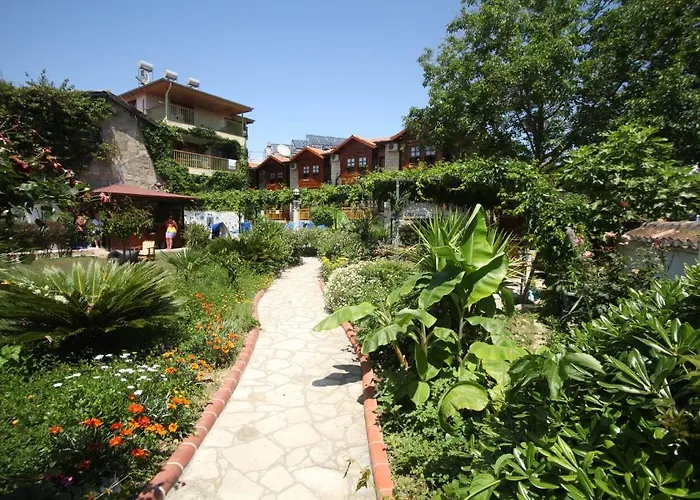 Lale Park Hotel Side