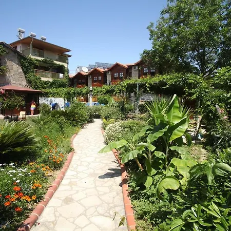 Lale Park Hotel Side