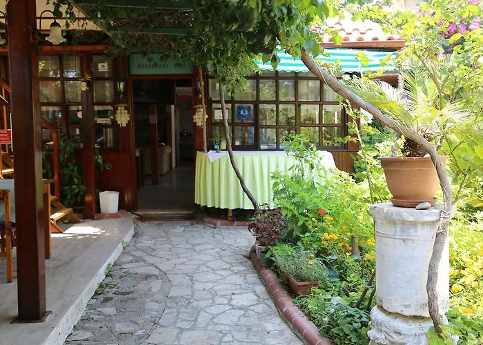 فندق Lale Park 2*